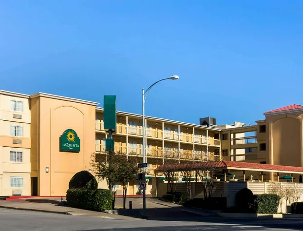 La Quinta Inn by Wyndham Austin Capitol / Downtown hotel detail image 1