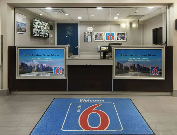 Motel 6 Fort Worth, TX - Downtown East hotel detail image 4