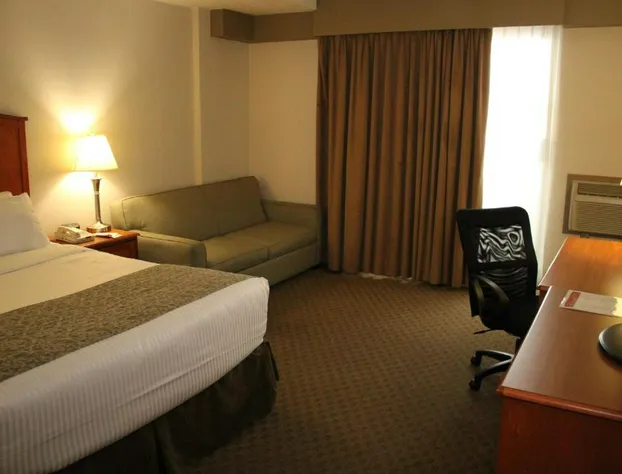 Ramada by Wyndham Edmonton South hotel detail image 2