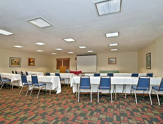 Ramada by Wyndham Kent Seattle Area hotel detail image 3