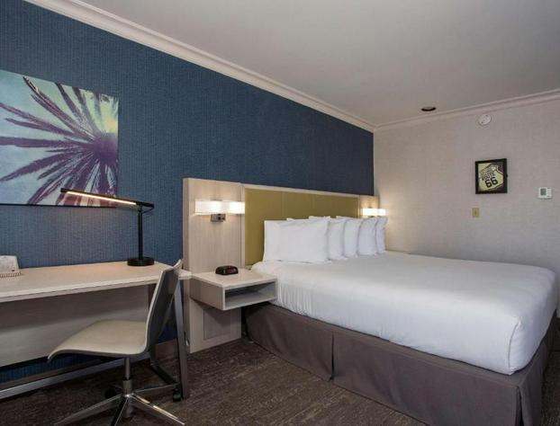 SureStay Hotel by Best Western Santa Monica hotel detail image 4