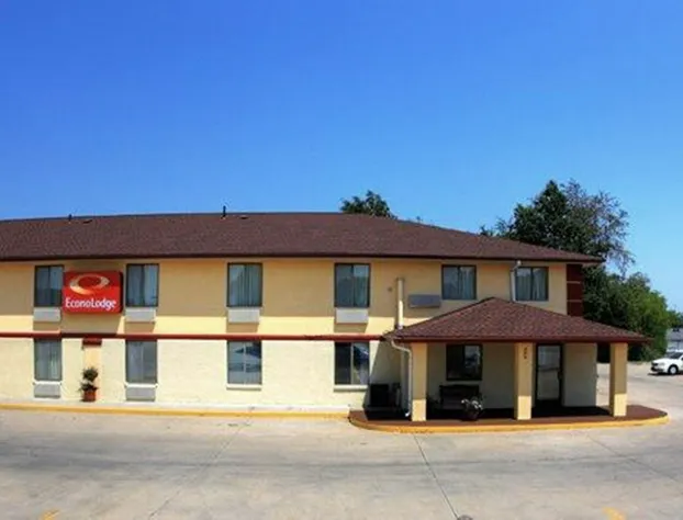 Econo Lodge Lansing - Leavenworth hotel detail image 1