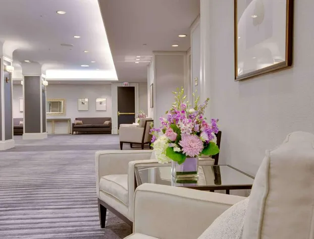 Hilton Newark Airport hotel detail image 2