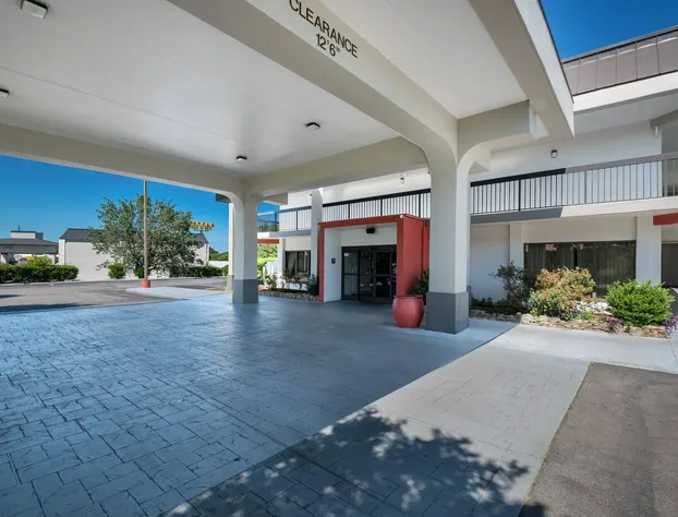 Clarion Inn Cleveland near University hotel detail image 1