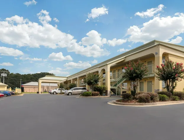 Quality Inn McComb hotel detail image 3