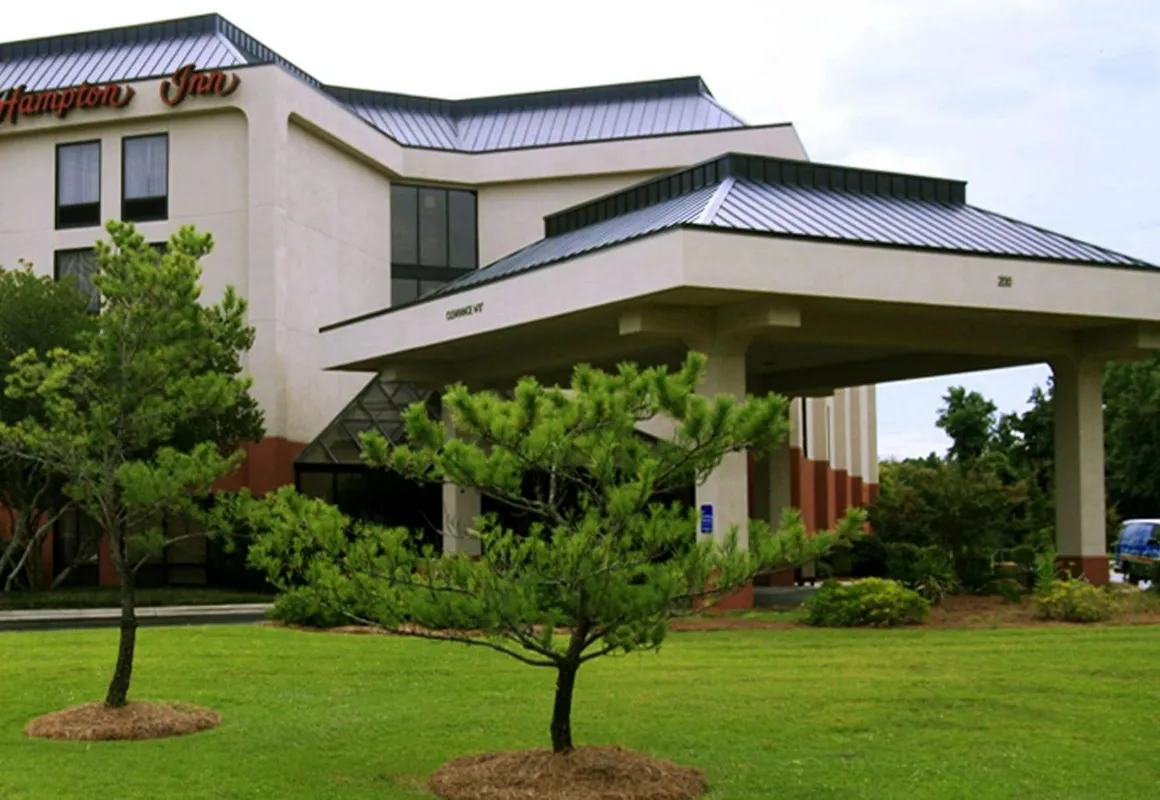 Hampton Inn New Bern hotel hero