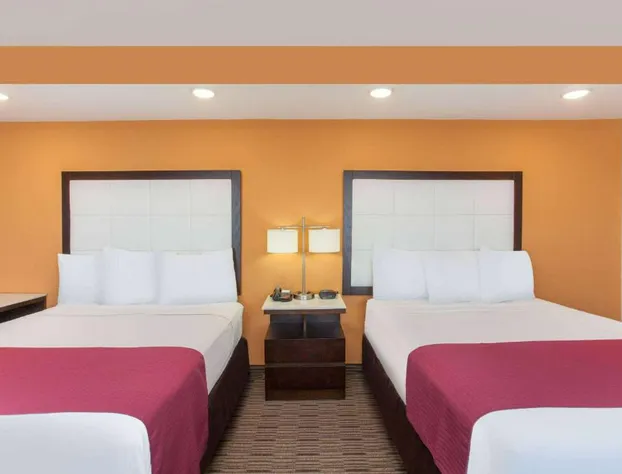 Ramada by Wyndham Culver City hotel detail image 3