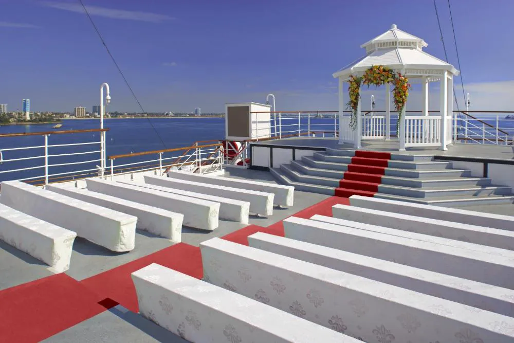 The Queen Mary hotel hero