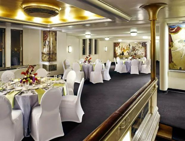 The Queen Mary hotel detail image 3