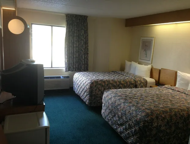 Economy Inn Brunswick hotel detail image 3