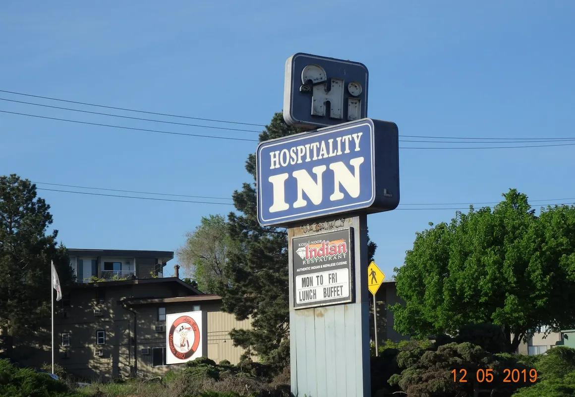 Hospitality Inn hotel hero