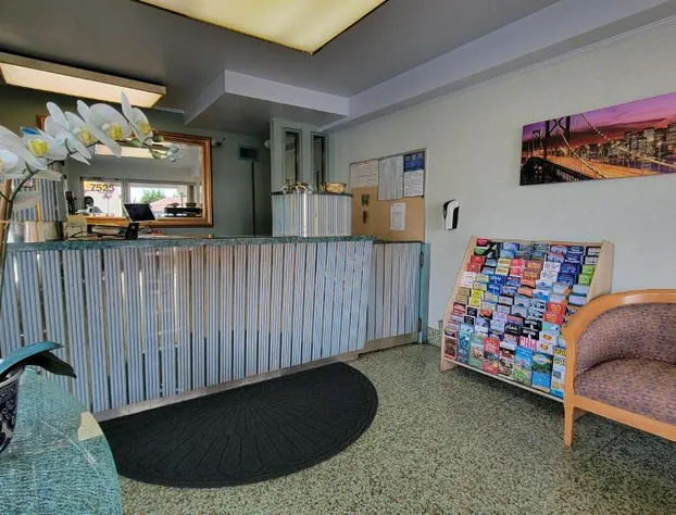 El Camino Inn hotel detail image 4