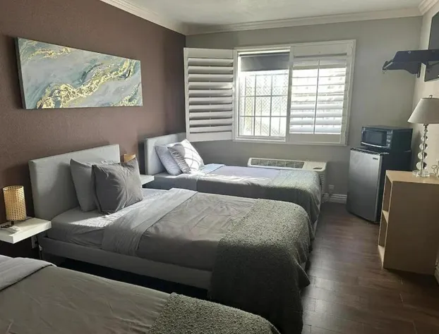 Cabana Inn & Suites hotel detail image 4