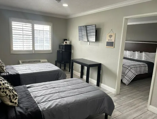 Cabana Inn & Suites hotel detail image 3