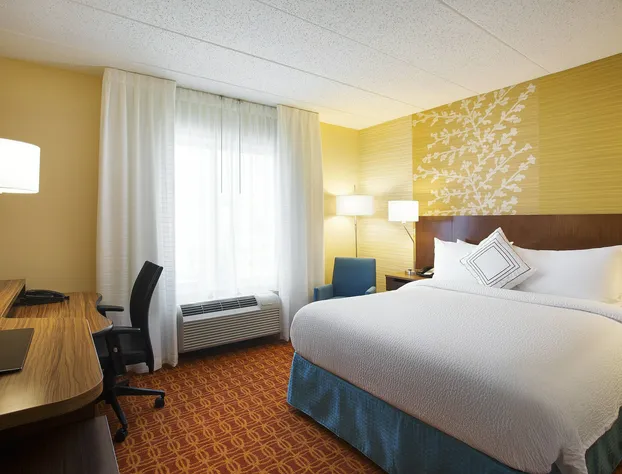 Fairfield Inn and Suites by Marriott Chicago Midway Airport hotel detail image 4