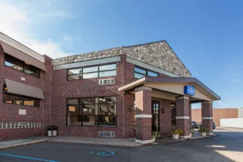 Baymont by Wyndham Downtown Detroit hotel hero