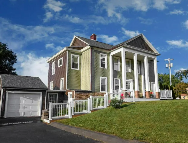 Capital Inn & Suites hotel detail image 2