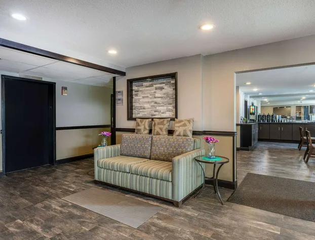 Travelodge by Wyndham Brooklyn Center hotel detail image 4