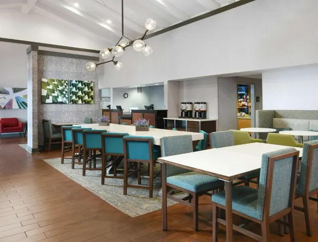 Hampton Inn & Suites Houston Medical Center NRG Park hotel detail image 3