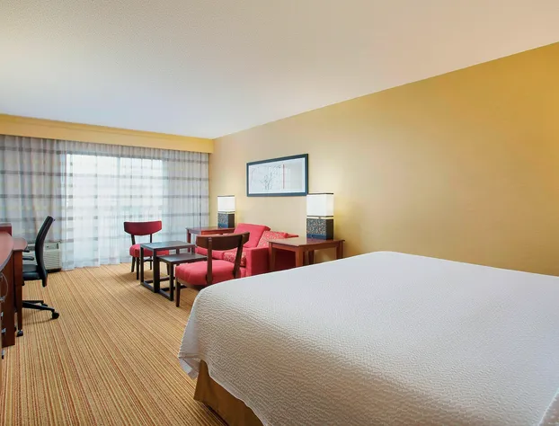 Courtyard by Marriott Chicago Midway Airport hotel detail image 4