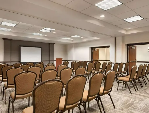 Hyatt Place Chicago/ Schaumburg hotel detail image 4