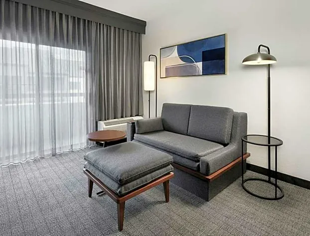 Courtyard by Marriott Atlanta Duluth/Gwinnett Place hotel detail image 4