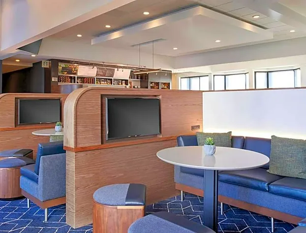 Courtyard by Marriott Chicago Lincolnshire hotel detail image 3