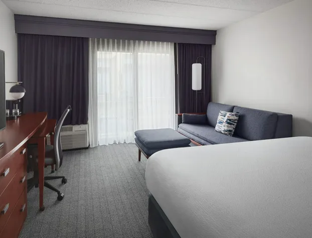 Courtyard by Marriott New Carrollton hotel detail image 4