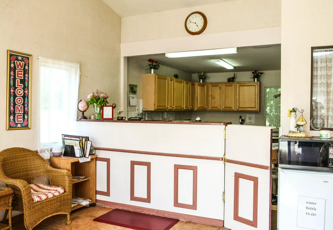 Moonlight Inn hotel hero