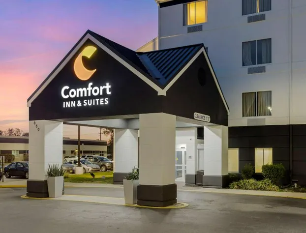 Comfort Inn & Suites Mt. Laurel-Philadelphia hotel detail image 3