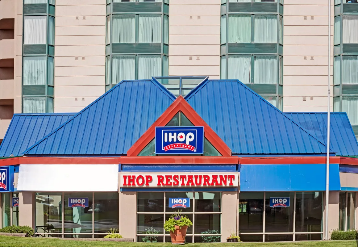 Ramada by Wyndham Niagara Falls/Fallsview hotel hero