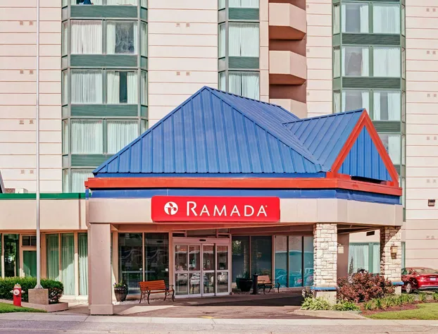 Ramada by Wyndham Niagara Falls/Fallsview hotel detail image 2
