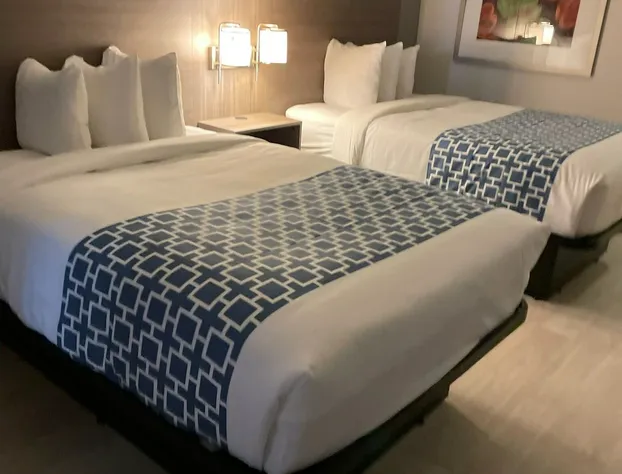 Clarion Inn & Suites and Convention Center hotel detail image 4