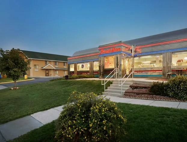 Travelodge by Wyndham Cheyenne hotel detail image 3