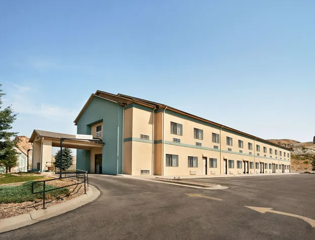 Travelodge by Wyndham Green River WY hotel detail image 1