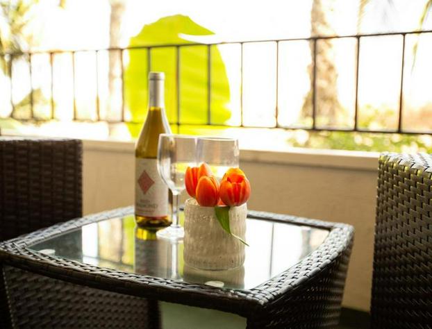 West Beach Inn, a Coast Hotel hotel detail image 3