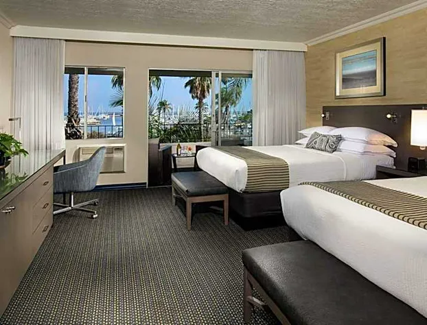 West Beach Inn, a Coast Hotel hotel detail image 3