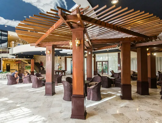 Thunderbird Beach Hotel hotel detail image 2