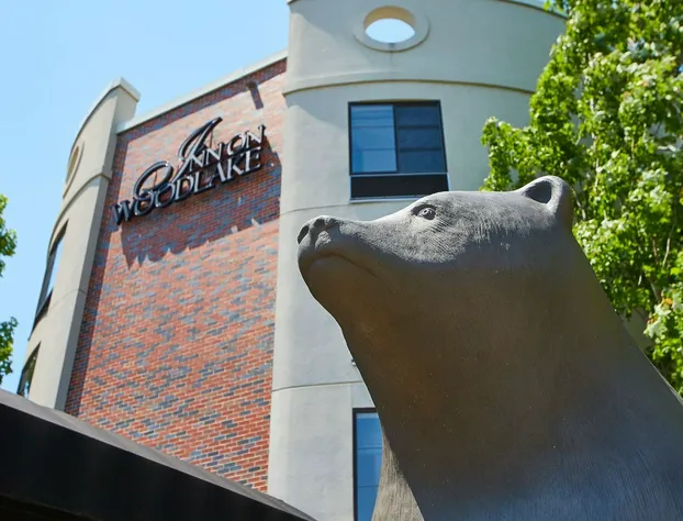 Inn On Woodlake hotel detail image 2