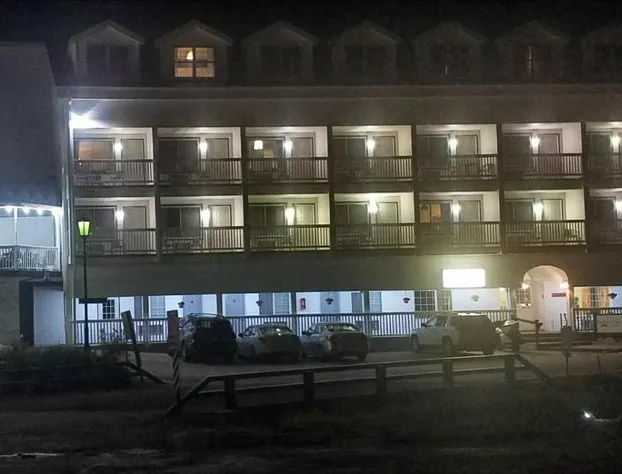 Roosevelt Inn Mount Rushmore hotel detail image 1