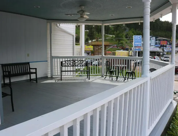 Roosevelt Inn Mount Rushmore hotel detail image 4