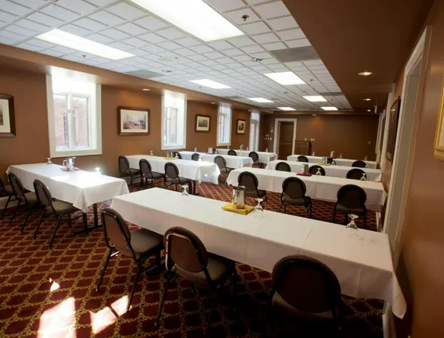 Bertram Inn at Glenmoor hotel detail image 1