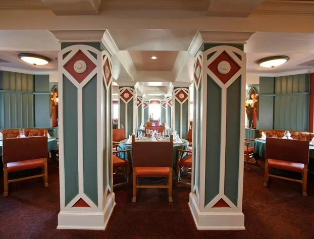 Bertram Inn at Glenmoor hotel detail image 4