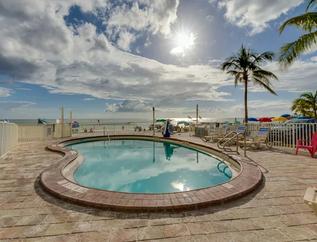 Pierview Hotel and Suites hotel detail image 4