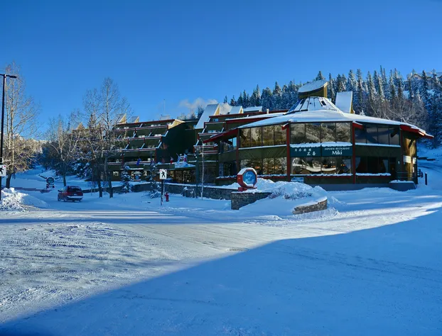 Inns of Banff hotel detail image 4