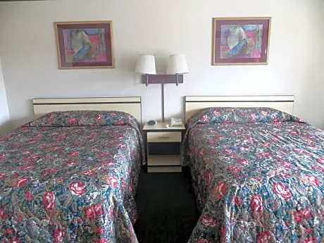 TravelStar Inn & Suites hotel detail image 4