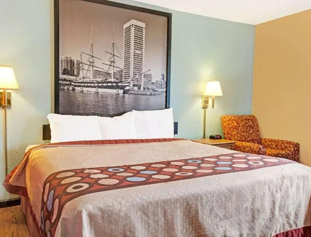 Super 8 by Wyndham Baltimore/Essex Area hotel detail image 3