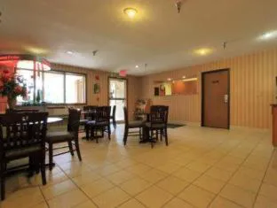 Super 8 by Wyndham Whitewater WI hotel detail image 2