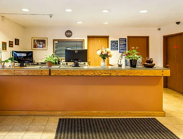 Econo Lodge Everett hotel detail image 1