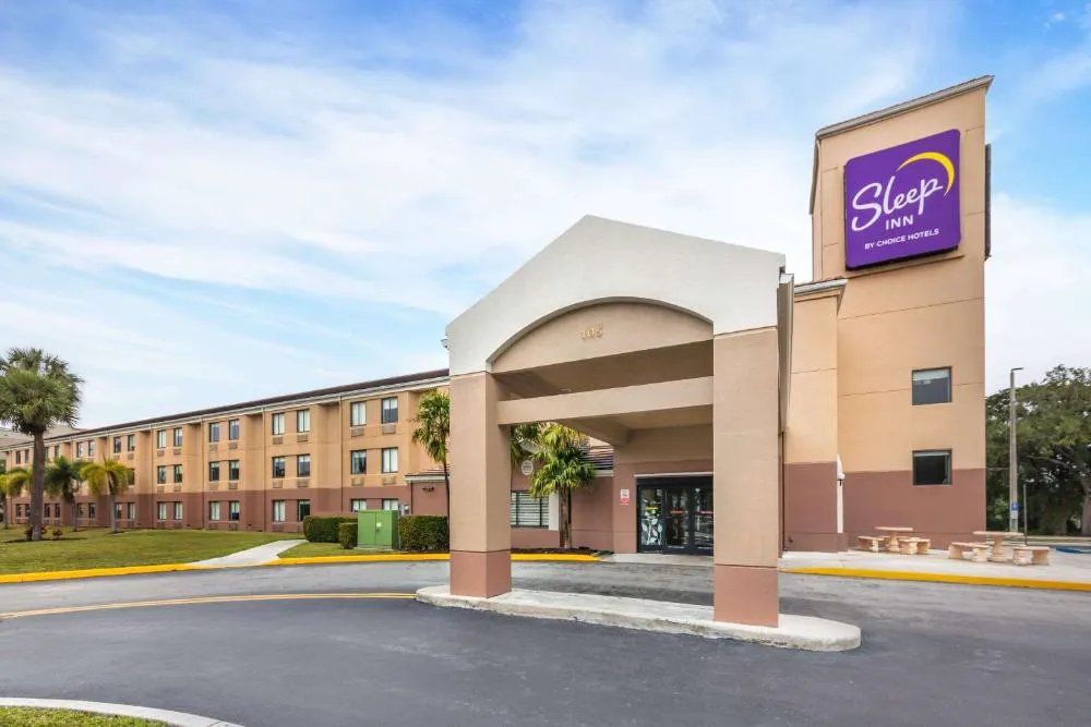 Sleep Inn Miami International Airport hotel hero